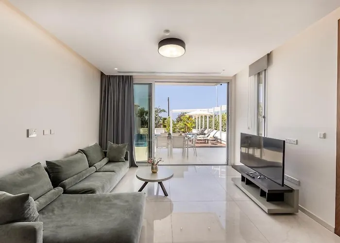 Willa Azure Napa Hills Ajia Napa