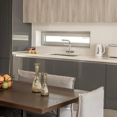 Villa Azure Napa Hills