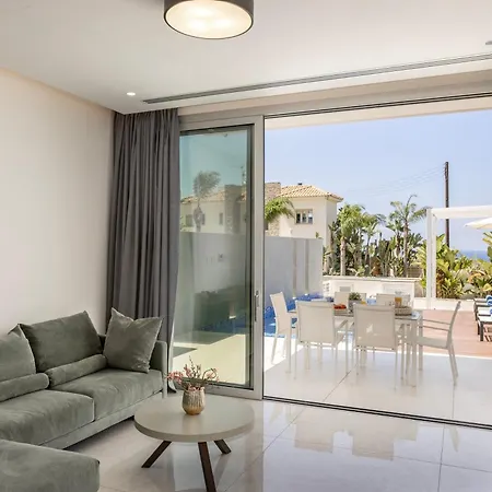 Azure Napa Hills Villa *