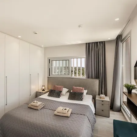 Villa Azure Napa Hills *